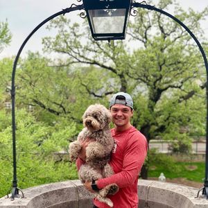 Meet your Posher, Dominic